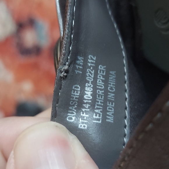 Bear Traps size 11 taupe leather clogs euc - Picture 9 of 9